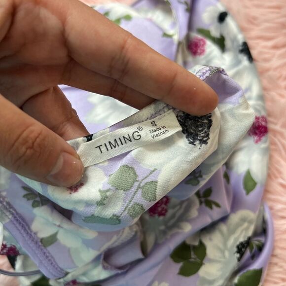 Floral silk blouse - Picture 2 of 5